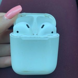apple airpods